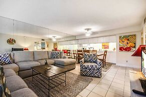 Papaya Place by Avantstay Great Location w/ Balcony, Outdoor Dining, S