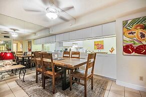 Papaya Place by Avantstay Great Location w/ Balcony, Outdoor Dining, S