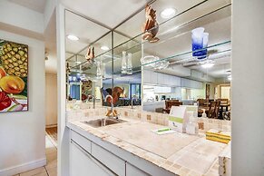 Papaya Place by Avantstay Great Location w/ Balcony, Outdoor Dining, S