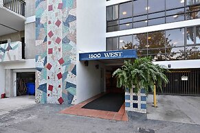 Papaya Place by Avantstay Great Location w/ Balcony, Outdoor Dining, S