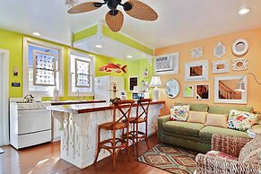 Tranquility by Avantstay Close to Duval St w/ BBQ & Shared Pool