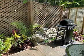 Tranquility by Avantstay Close to Duval St w/ BBQ & Shared Pool