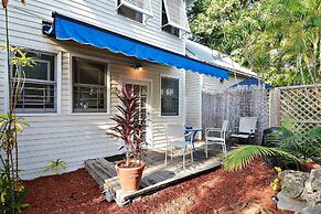 Tranquility by Avantstay Close to Duval St w/ BBQ & Shared Pool