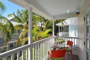 Breezy Bungalow by Avantstay Close 2 Zachary Taylor State Park & Beach