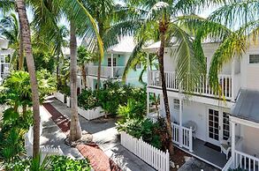 Breezy Bungalow by Avantstay Close 2 Zachary Taylor State Park & Beach