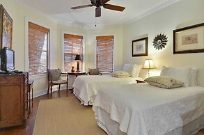 Amelia Home by Avantstay In Historic Old Town w/ Pool