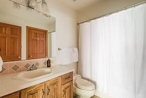 Scarlett by Avantstay Spacious Mountain Home w/ Gorgeous Views & Hot T