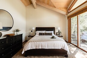 Scarlett by Avantstay Spacious Mountain Home w/ Gorgeous Views & Hot T