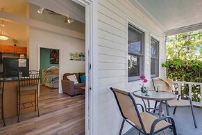 Ibis by Avantstay Close to Duval Street w/ Shared Pool Month Long Stay