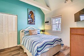 Ibis by Avantstay Close to Duval Street w/ Shared Pool Month Long Stay