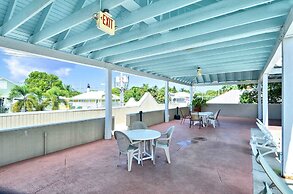 Duval Breeze by Avantstay Great Location Close to Beach & Nightlife Sh