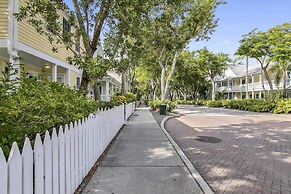 Pool, 2 Blocks to Duval St, Gated Community Month Long Stays Shipyard 