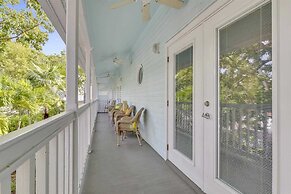 Pool, 2 Blocks to Duval St, Gated Community Month Long Stays Shipyard 