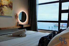 Homesuite' Home at Jesselton Quay
