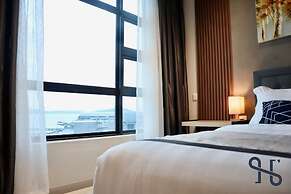 Homesuite' Home at Jesselton Quay