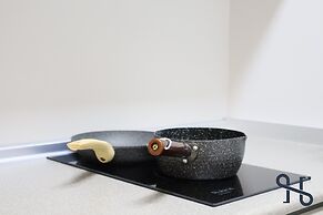 Homesuite' Home at Jesselton Quay