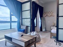 Homesuite' Home at Jesselton Quay