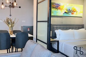 Homesuite' Home at Jesselton Quay