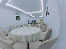 Anaya Hotel and Ballroom
