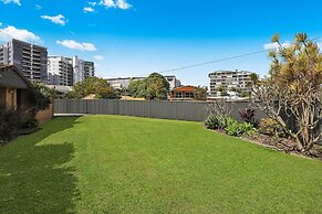 NAROO7- PRIME MOOLOOLABA LOCATION