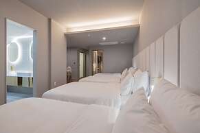 Denbasta heritage Hotel