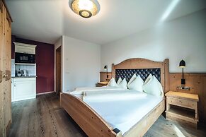 Sonus Alpis - Adults Only