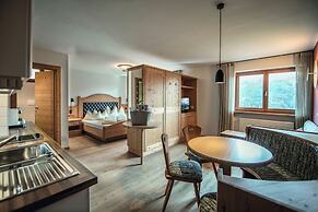 Sonus Alpis - Adults Only