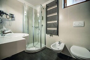 Sonus Alpis - Adults Only