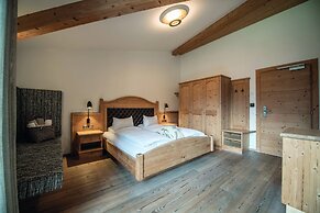 Sonus Alpis - Adults Only