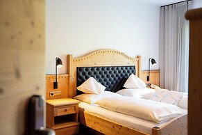 Sonus Alpis - Adults Only