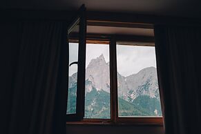 Sonus Alpis - Adults Only