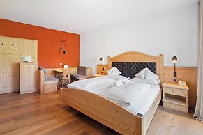 Sonus Alpis - Adults Only