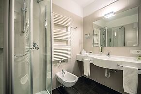 Sonus Alpis - Adults Only