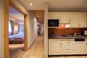 Sonus Alpis - Adults Only