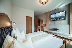 Sonus Alpis - Adults Only