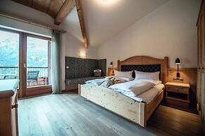 Sonus Alpis - Adults Only