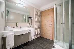 Sonus Alpis - Adults Only