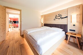 Sonus Alpis - Adults Only