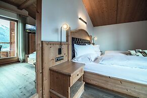 Sonus Alpis - Adults Only