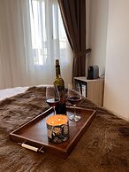 B.equine Range Hotel