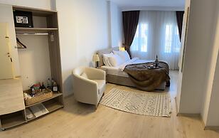 B.equine Range Hotel