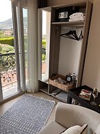 B.equine Range Hotel