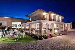 B.equine Range Hotel