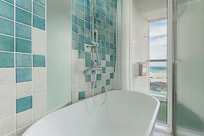 Hamdeok Beach Stay Jeju