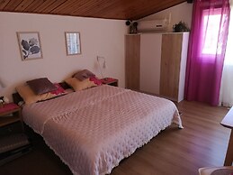 Apartments Snježana Carev