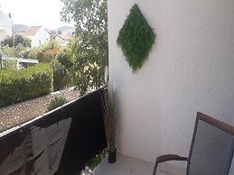 Apartments Snježana Carev