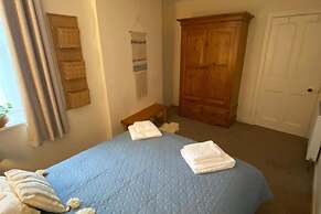 Newburghaprtment/scotland/sleeps 4/firepit/garden