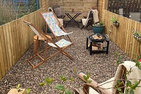 Newburghaprtment/scotland/sleeps 4/firepit/garden