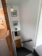 Cosy two Bedrooom Cottage, set in a Dorset Village