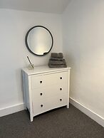 Cosy two Bedrooom Cottage, set in a Dorset Village